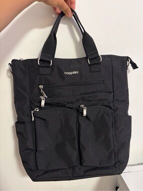 Baggallini Taupe Interior RFID Card Organizer Tote